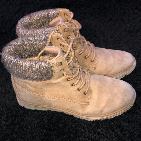 Lady’s winter boots wedge boots tan boots size 10 canyon river blues tan… - Picture 5 of 10